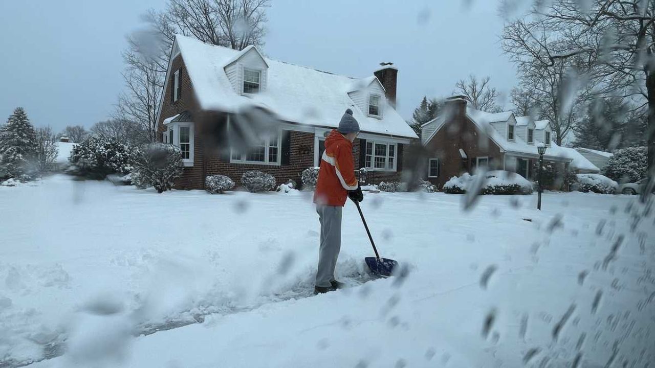 Arctic Cold Holds Firm as Weekend Winter Storm Targets Parts of Virginia