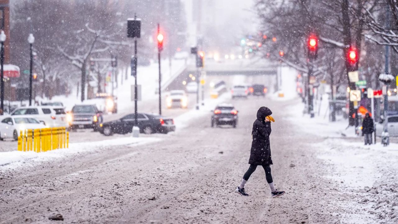 Significant Temperature Swings Ahead for Kansas City as Rain and Snow Chances Return
