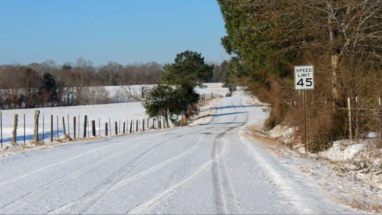 Snow Talk Returns to Alabama as Midweek Cold Front Brings Winter Questions